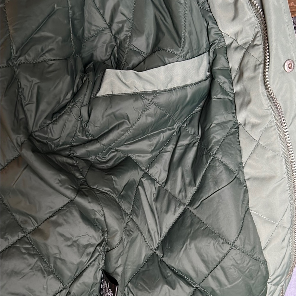 NWT Robert Graham Olive Quilted Men's Puffer Jacket - Picture 7 of 10